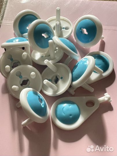 Силиконовые накладки на углы, заглушки в розетки