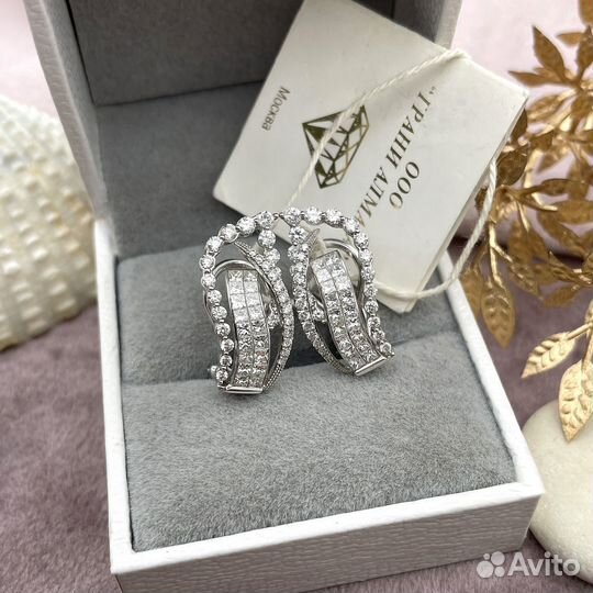 Новые золотые серьги бриллианты 1,7 карат 750