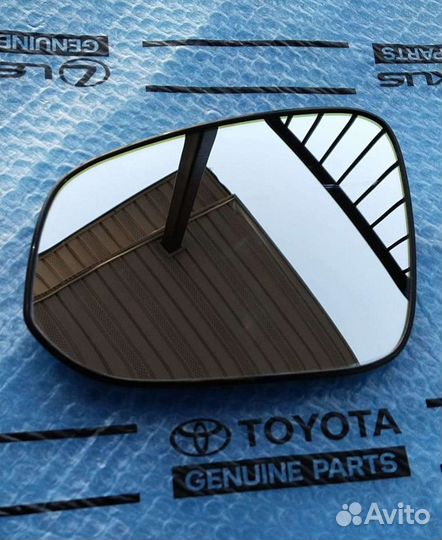 Зеркальный элемент toyota rav 4 (4) левый