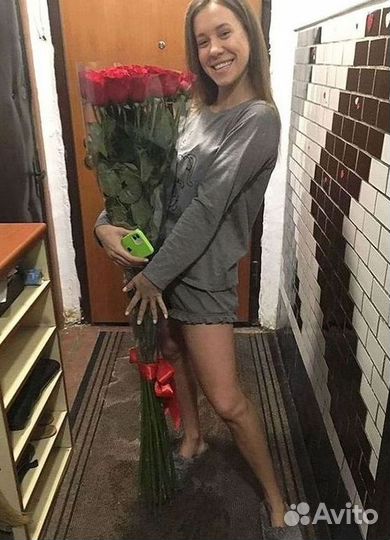 Розы Эквадор Метровые 100 см доставка Москва