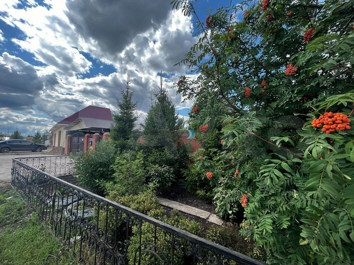 Коттедж 163 м² на участке 10,3 сот.