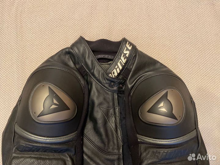 Мотокуртка dainese мужская 50 размер