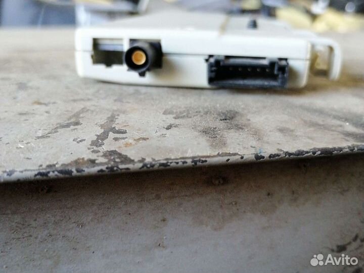 Усилитель антенны BMW X6 E71 E72