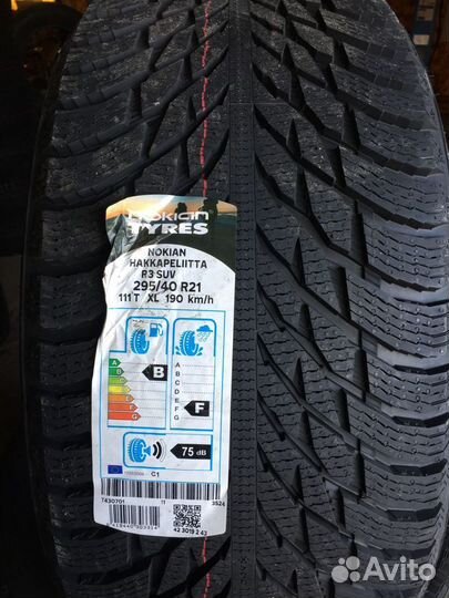 Nokian Tyres Hakkapeliitta R3 SUV 295/40 R21 111T