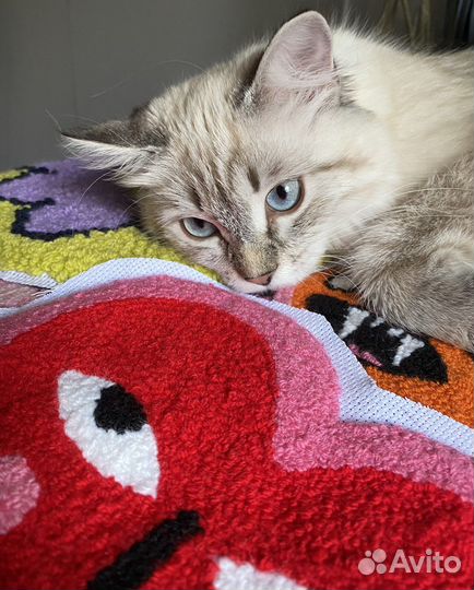 Коврик ручной работы