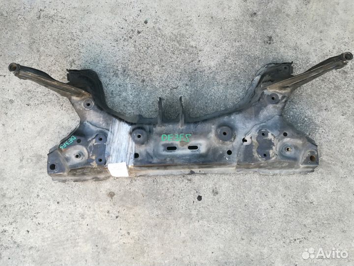 Балка подрамник