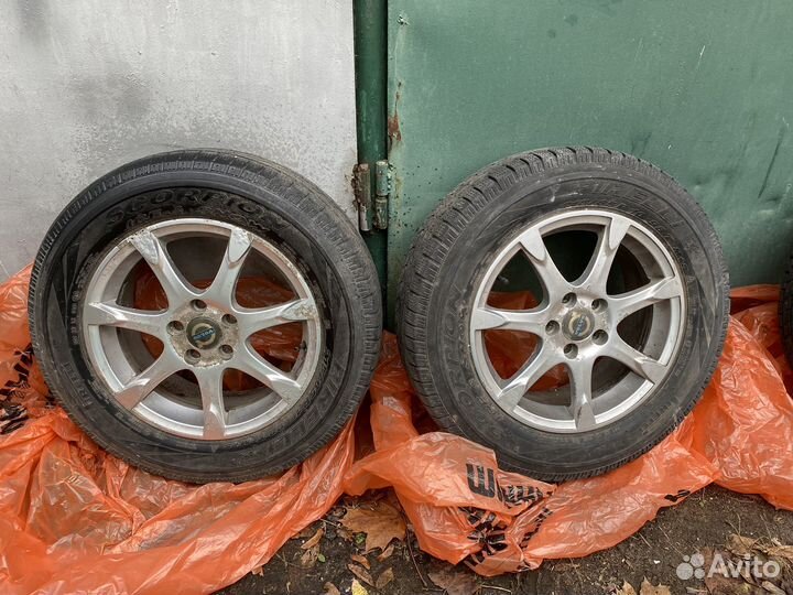 Колеса на Volvo, зимние, комплект