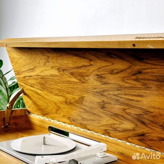 Винтажный приемник saba Германия (редкий)