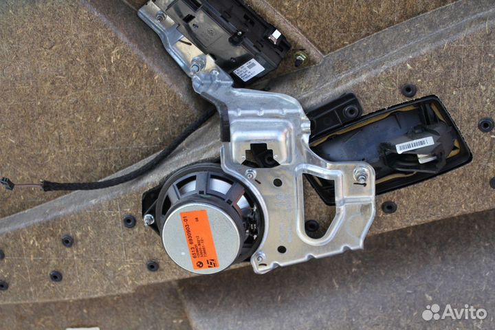 Обшивка двери передней левой BMW 5 серия