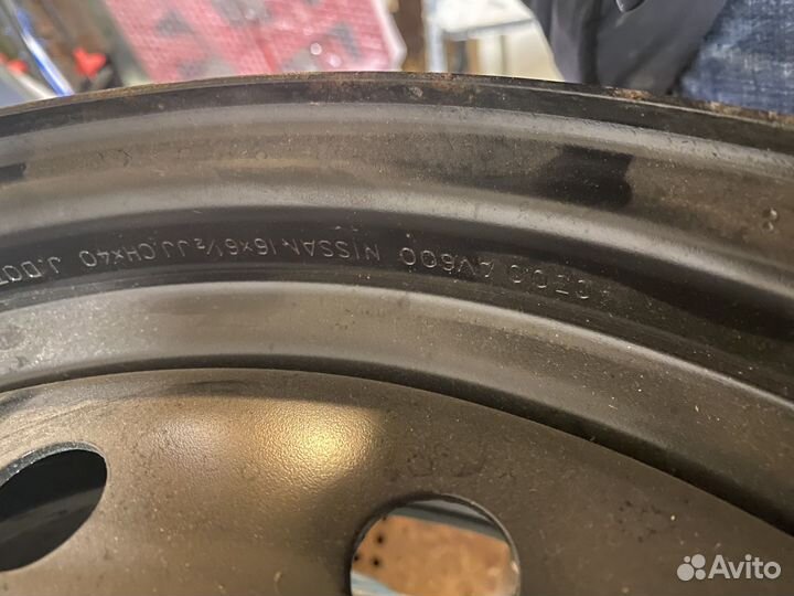 Диск колесный Nissan Infiniti 40300AV600