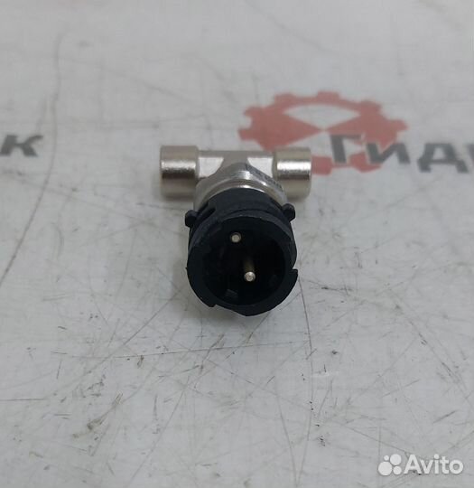 Сигнальный датчик работы коробки отбора мощности