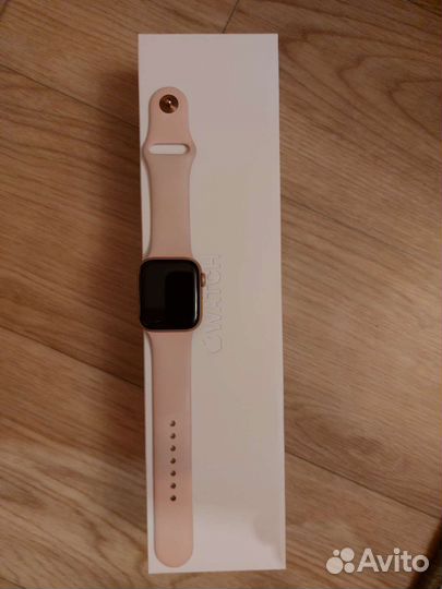 Часы apple watch S4 40 mm