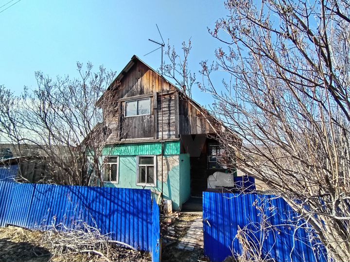 Дом 50 м² на участке 5 сот.