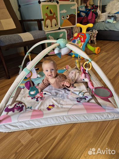 Развивающий коврик tiny love
