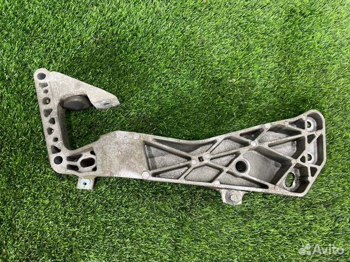 Кронштейн АКПП Bmw X1 E84 N47D20 2013