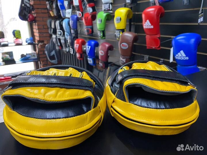 Лапы тренерские Mid Air Leaders Yellow