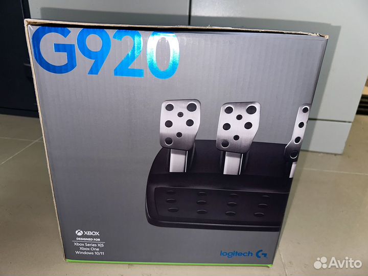 Комплект Logitech G920 Driving Force & Pedals