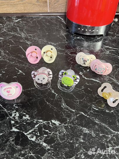 Соски пустышки 0-6 месяцев