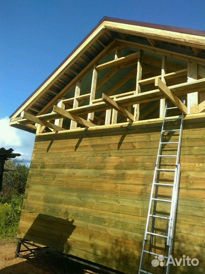 Бригада строителей