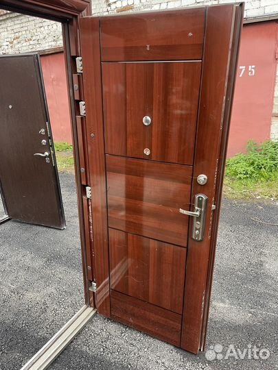 Дверь металлическая