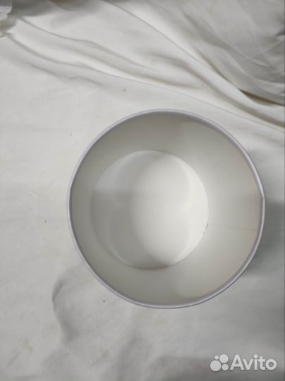 Подарочная картонная коробка цилиндр