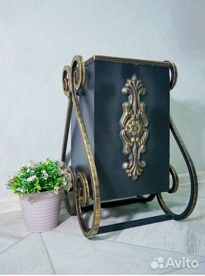 Кованая урна уличная для мусора 