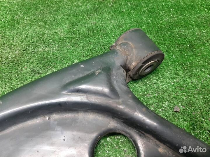 Рычаг передний левый нижний Honda Jazz 2004