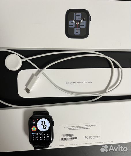 Apple Watch SE 2 (2022) 44mm Midnight with GPS