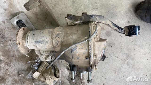 Редуктор передний Mitsubishi Pajero 4