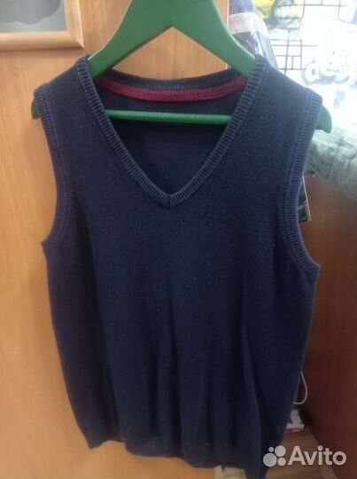 Жилетка для мальчика школьная