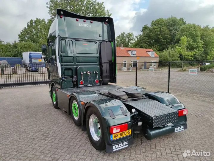 В разборке грузовик DAF, XF106 с 2015