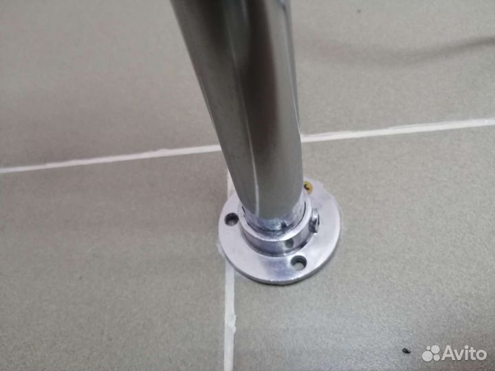 Рейлы для одежды пристенный стеллаж