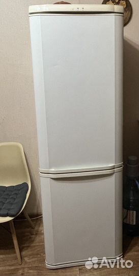 Холодильник vestel