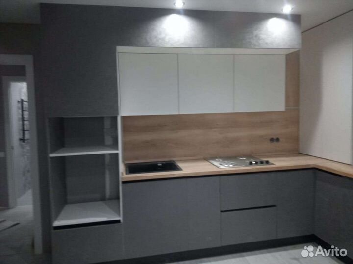 Кухонный гарнитур, монтаж в подарок