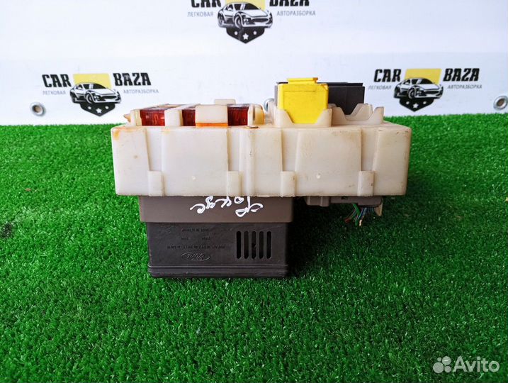 Блок предохранителей Ford Focus