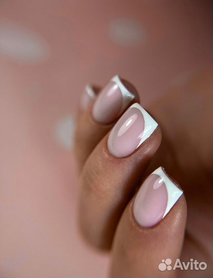 Мастер маникюра и педикюра