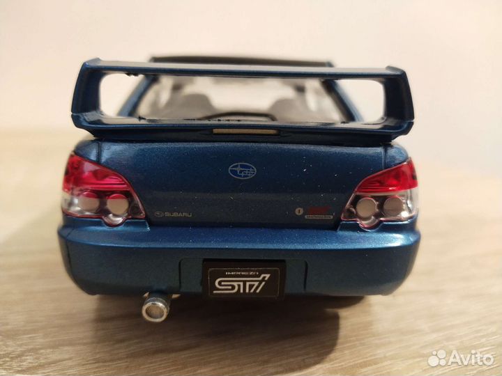 Модель 1:24 новая Subaru Impreza WRX STI