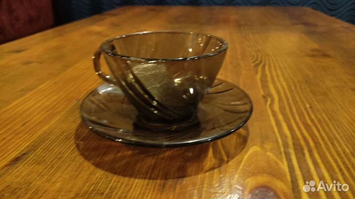 Чашки с блюдцем из небьющегося стекла