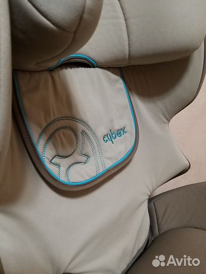 Детское автомобильное кресло Cybex Juno