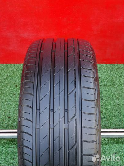 Bridgestone Turanza T001 215/45 R16 90V