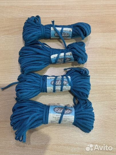 Шнур отделочный из высокообъемной ацетатной пряжи