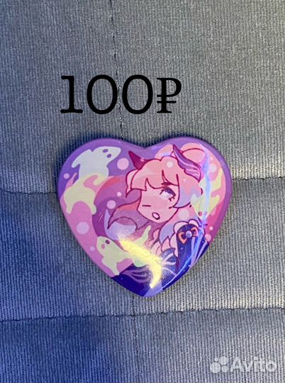 Авторский мерч значки