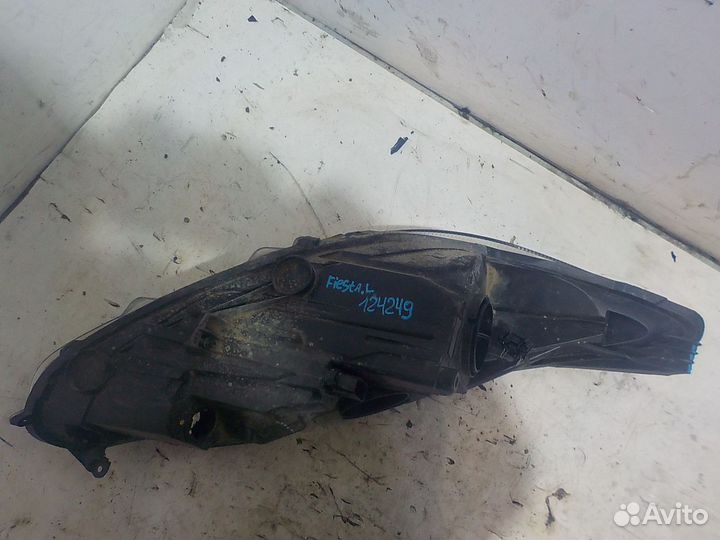 Фара левая Ford Fiesta