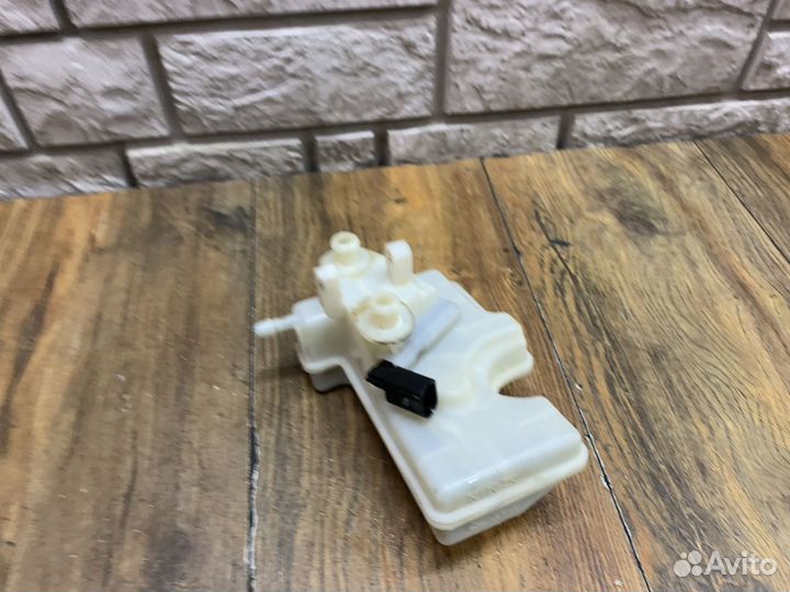 Skoda Octavia A7 Бачок тормозного цилиндра