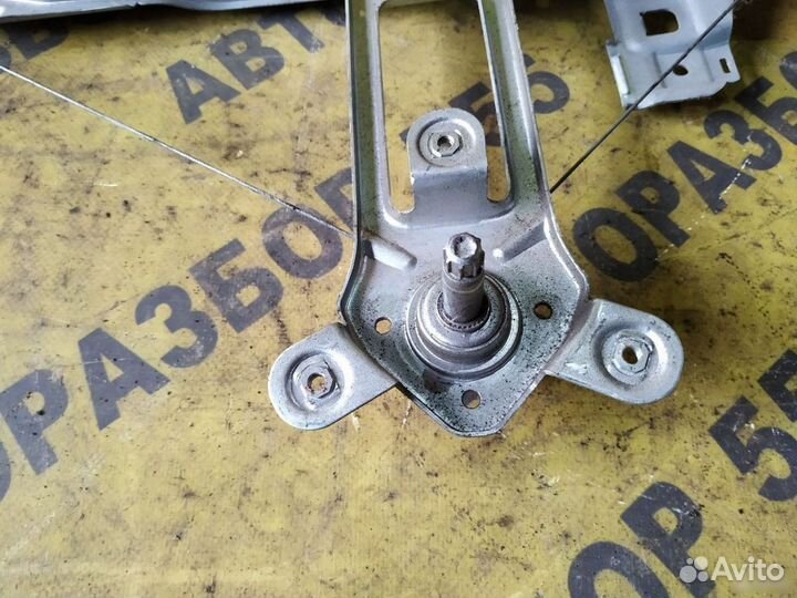 Chevrolet Cobalt Стеклоподъемник механ. задний R