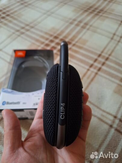Колонка jbl clip 4