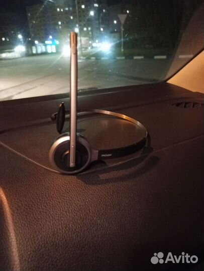 Блютуз наушник