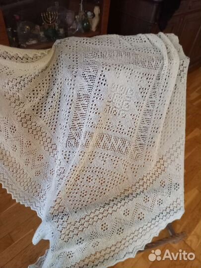 Оренбургский пуховый платок