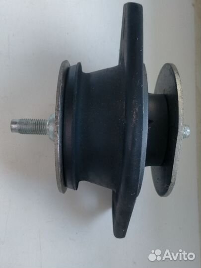Подушка левая опоры двигателя ваз 2110