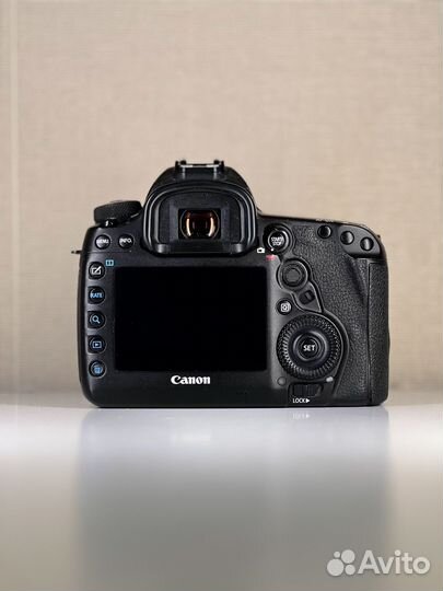 Фотоаппарат canon 5d mark iv